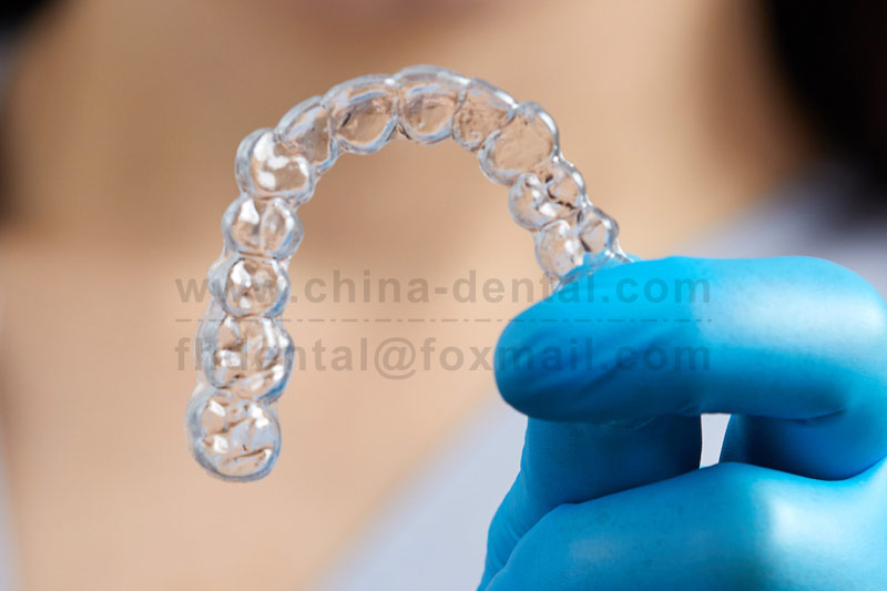 A worry-free choice after orthodontic treatment: Clear Retainers make your results firmly stable.